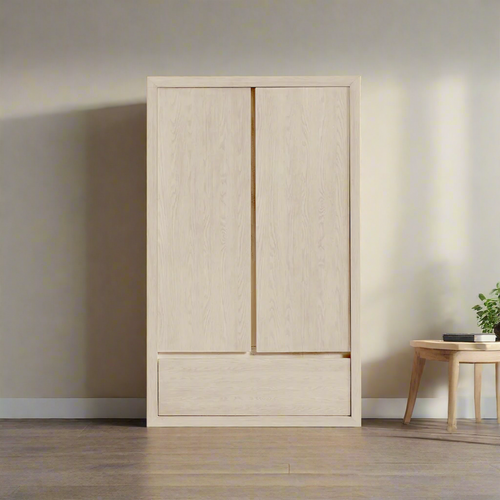 Pintura Solid Wood Armoire