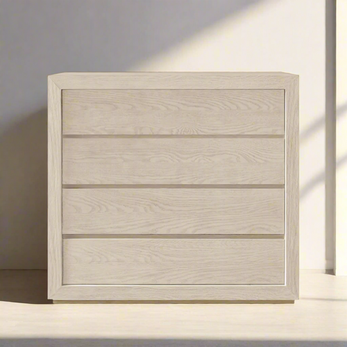 Pintura Solid Wood Chest